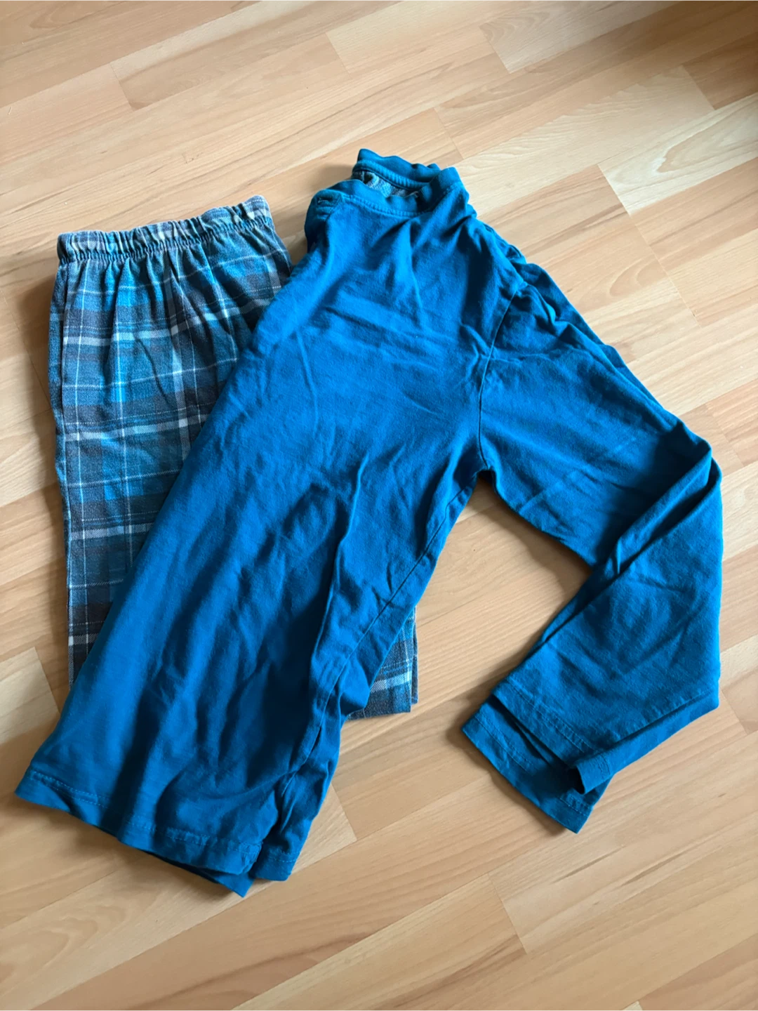 Men’s Pyjama Set Size Small $5 firm Good condition - photo 2