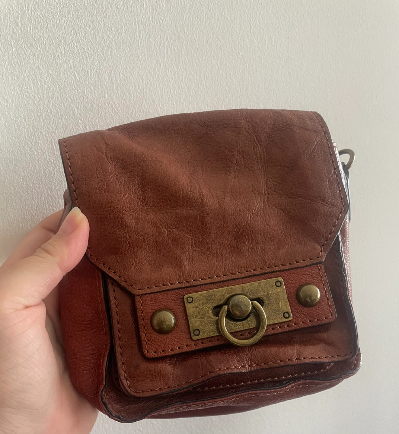 Leather pouch