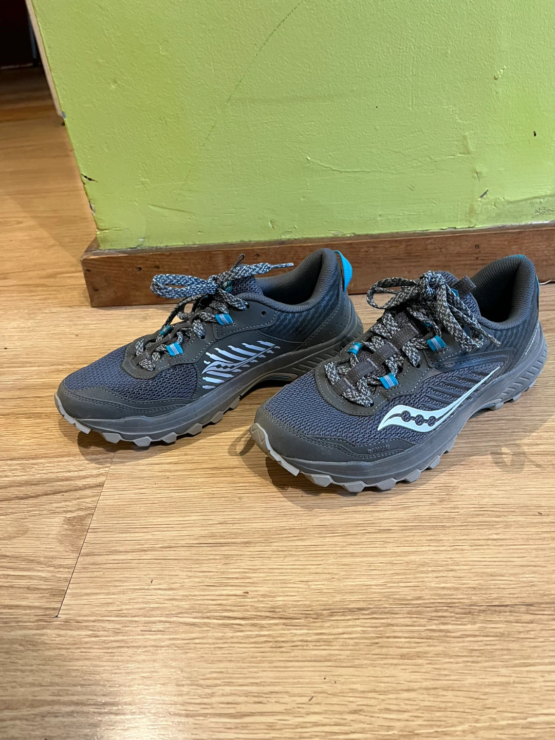 Saucony Trail Running Shoes Women’s 8.5 - photo 2