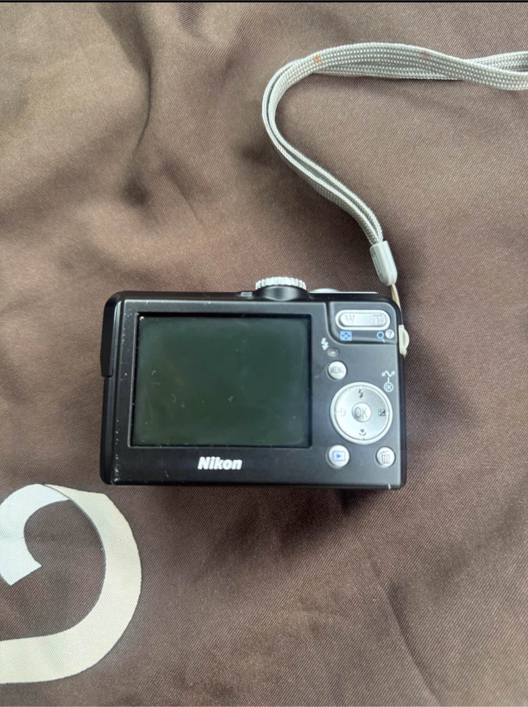 Nikon Coolpix P1 Digital Camera - photo 2