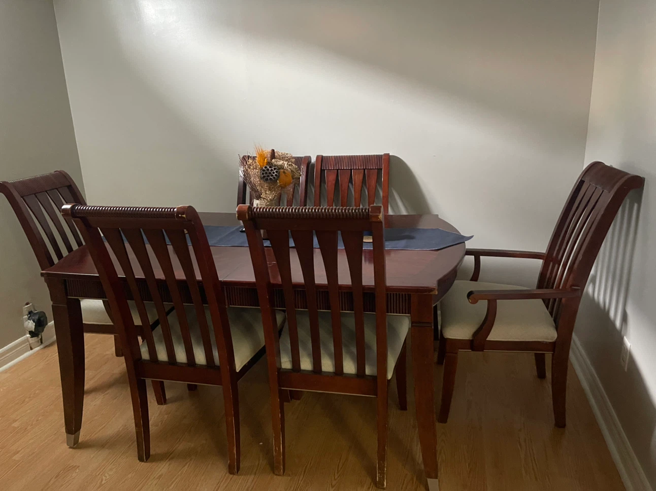 Dining table set with 6 chairs