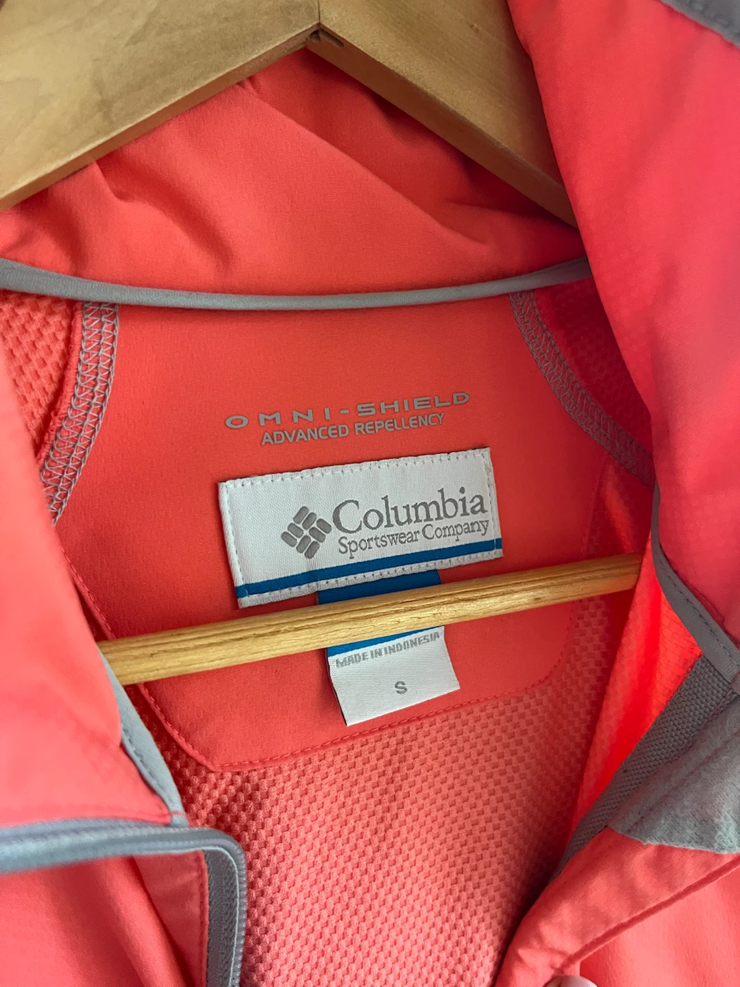 Columbia Omni-Shield Jacket - Coral - Small - photo 3