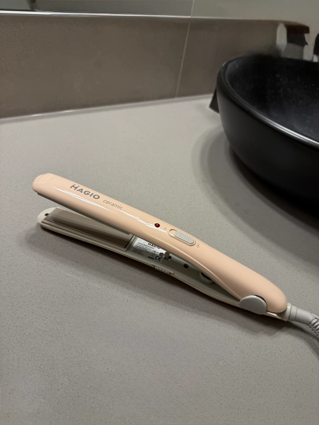 Mägio Ceramic Hair Straightener MG-575