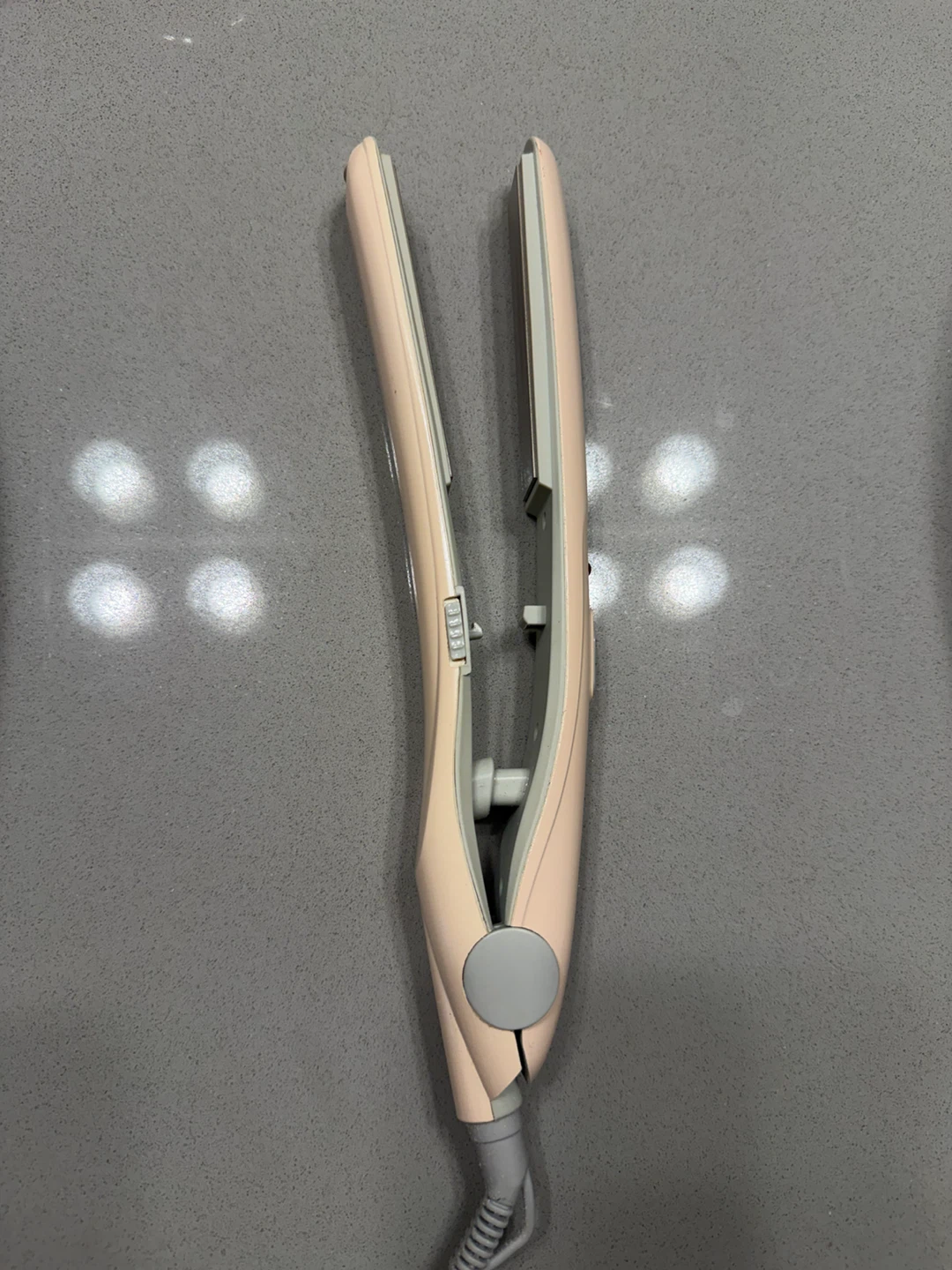Mägio Ceramic Hair Straightener MG-575 - photo 2