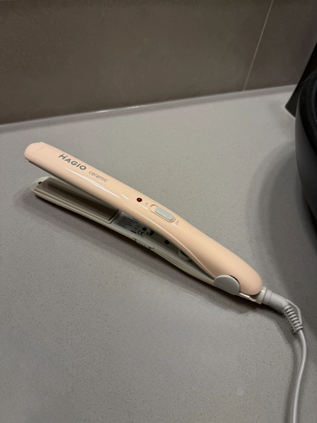 Mägio Ceramic Hair Straightener MG-575 - photo 4