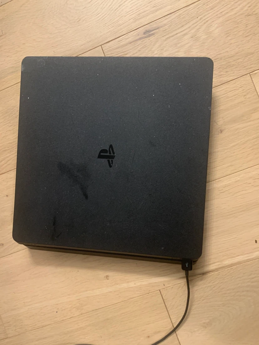 Sony PlayStation 4 Slim Console - photo 2