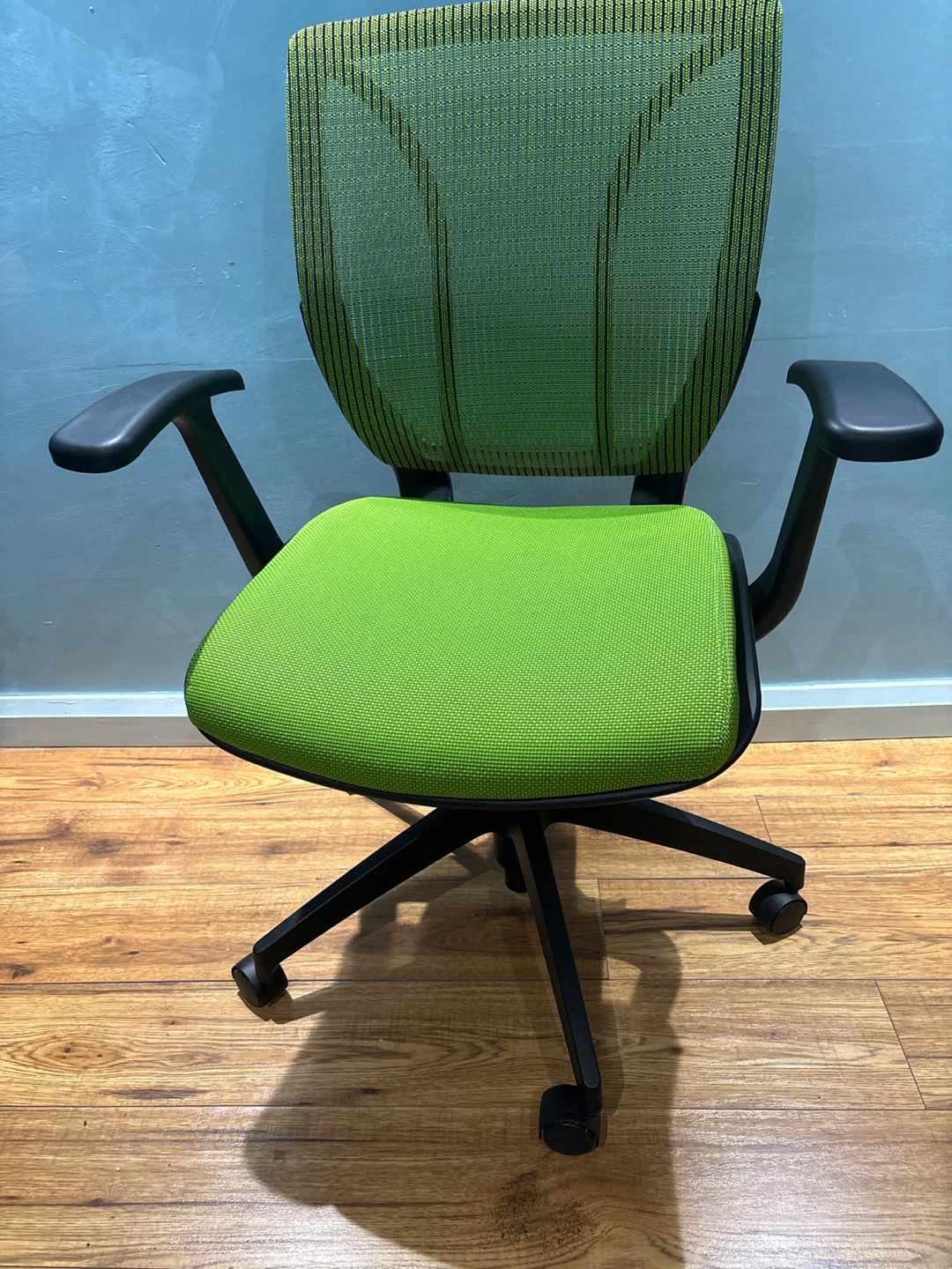 Global Upholstery Office Chair - photo 4