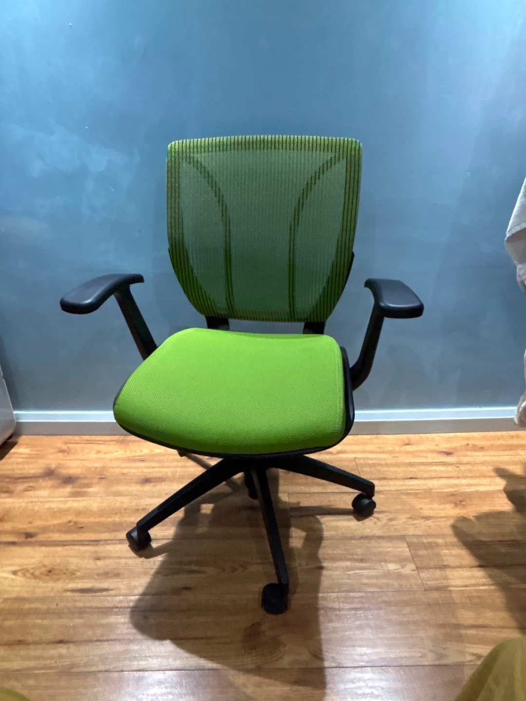 Global Upholstery Office Chair - photo 5