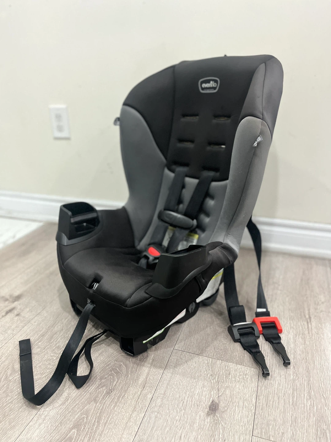 2 in 1 convertible Evenflo Car Seat