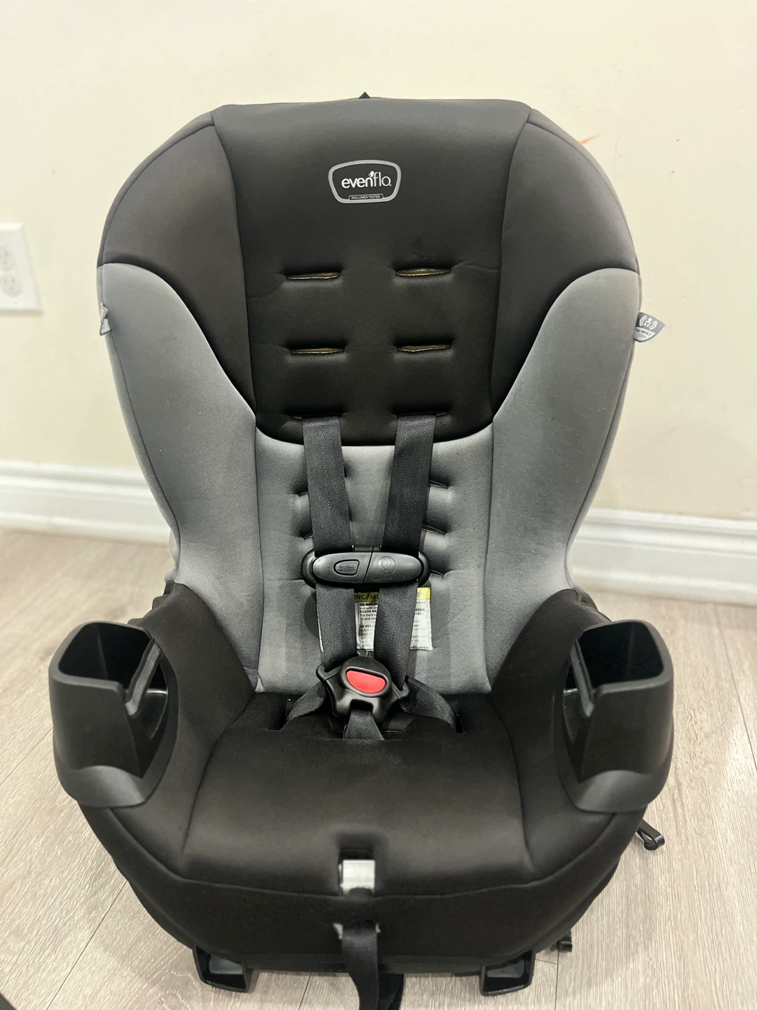 2 in 1 convertible Evenflo Car Seat - photo 2