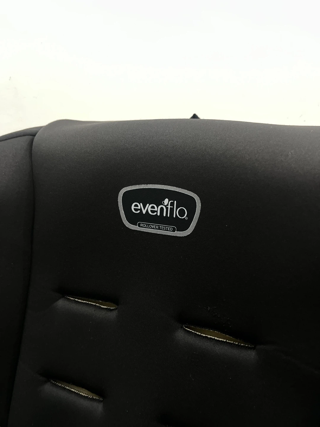 2 in 1 convertible Evenflo Car Seat - photo 3
