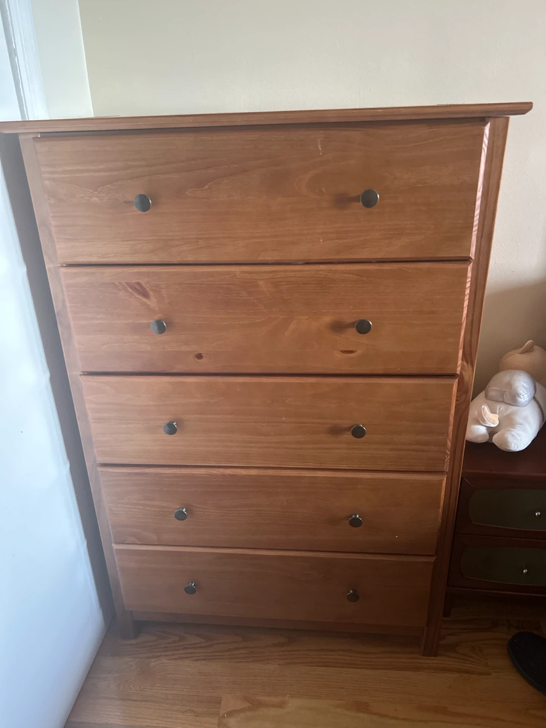 5 drawer solid wood dresser