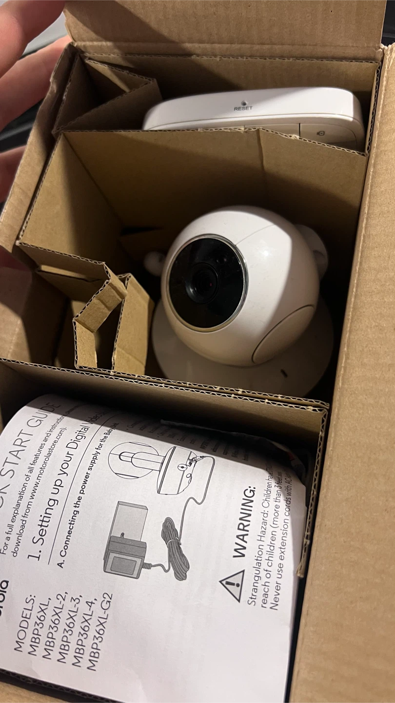 Motorola MBP36XL 5 Inch Portable Video Baby Monitor - photo 2