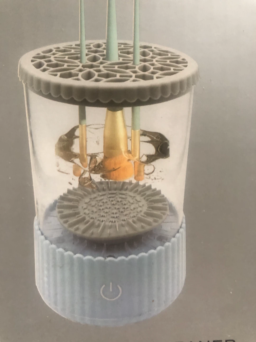 Electric Makeup Brush Cleaner - photo 2