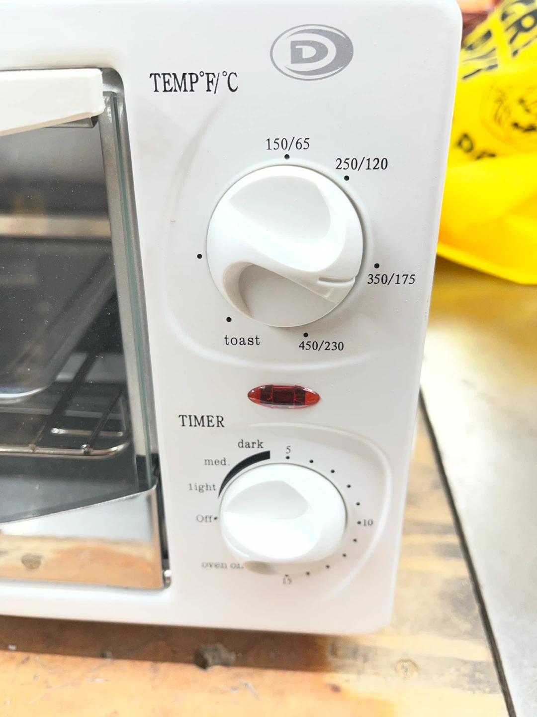 Deny White Countertop Toaster Oven - photo 2
