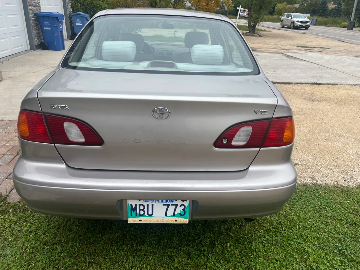 Toyota Corolla VE sedan - photo 2