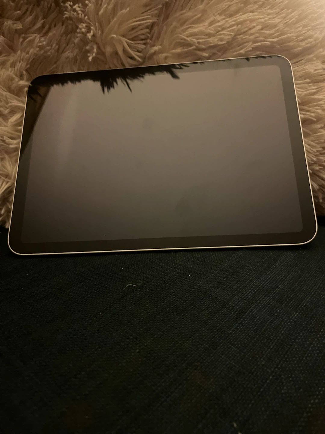 iPad 10th generation with logo tech iPad case/keyboard