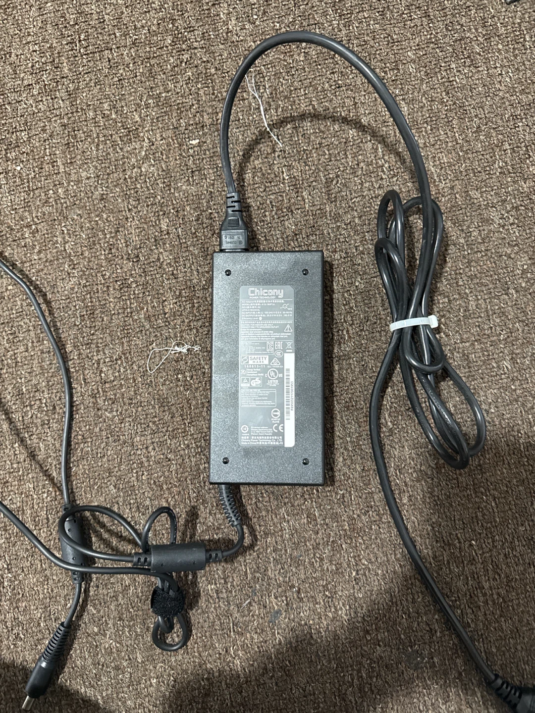 Chicony A15-180P1A Laptop Power Adapter