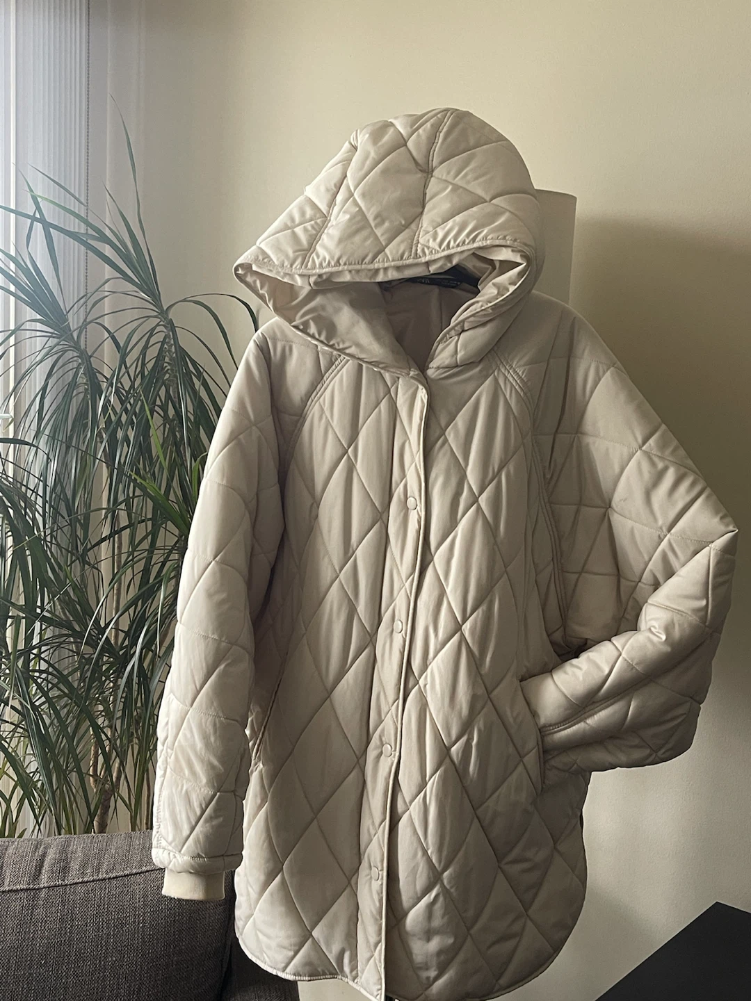 Zara Quilted Hooded Jacket - Cream, Size L