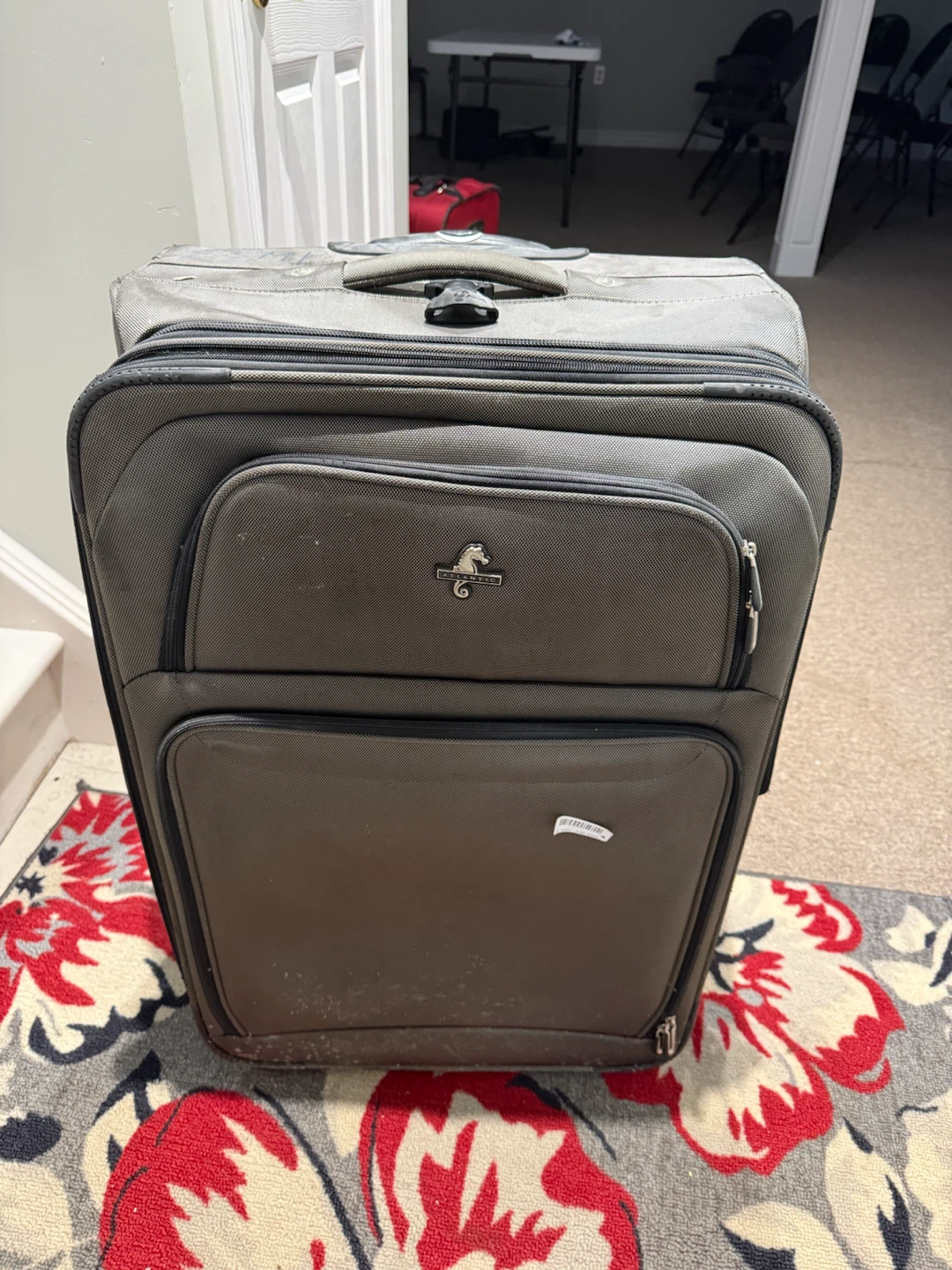Set of 3 Assorted Travel Luggage Suitcases
