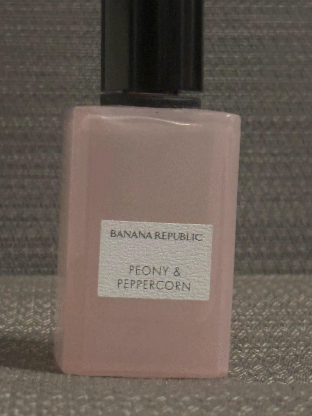 Banana Republic Peony & Peppercorn Perfume