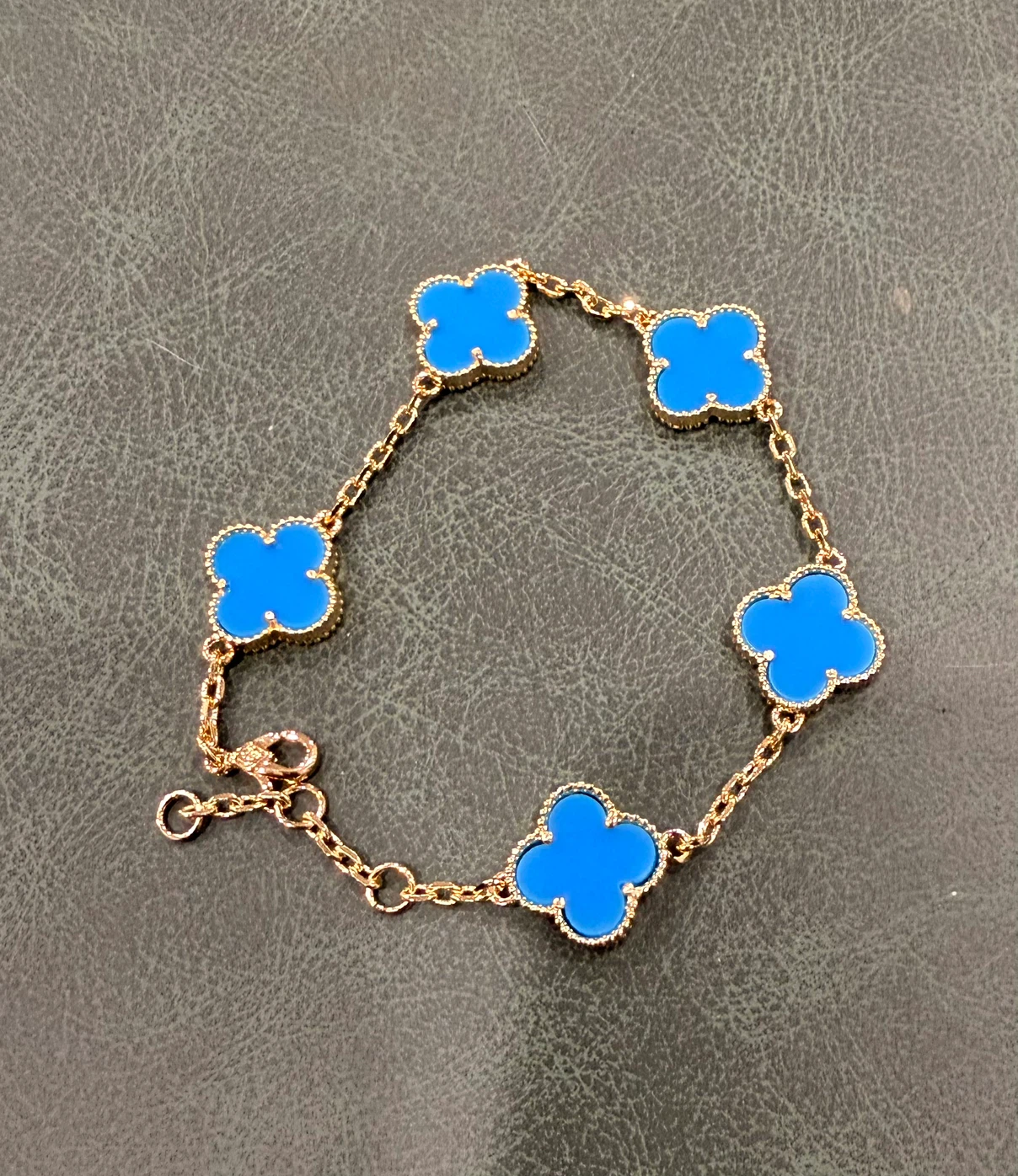 Clover motif gold tone bracelet - photo 2