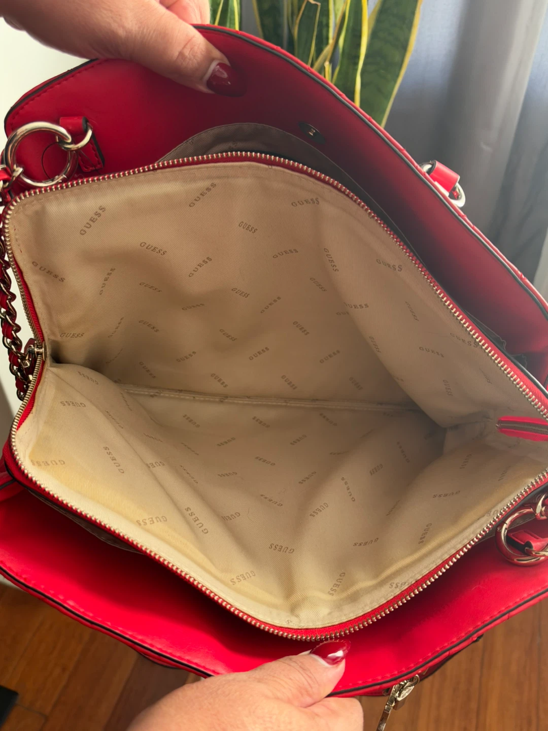 Guess Quilted Red Handbag - photo 4