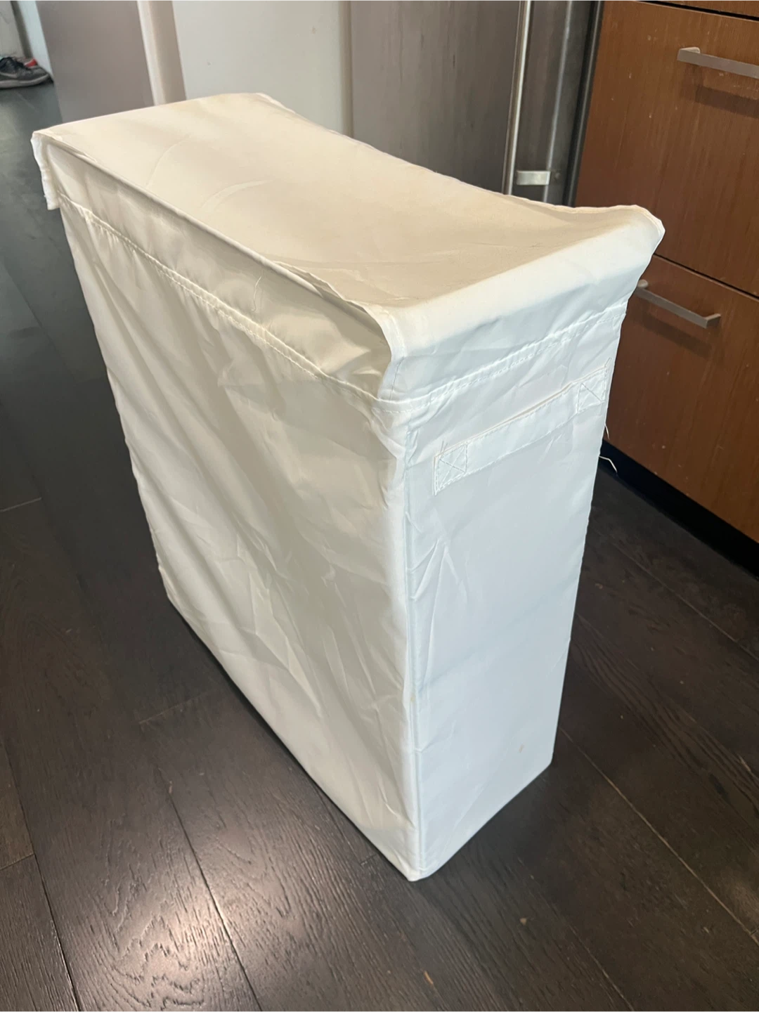Ikea SKUBB Laundry bag with stand, white, 80L (21 gallon) - photo 2