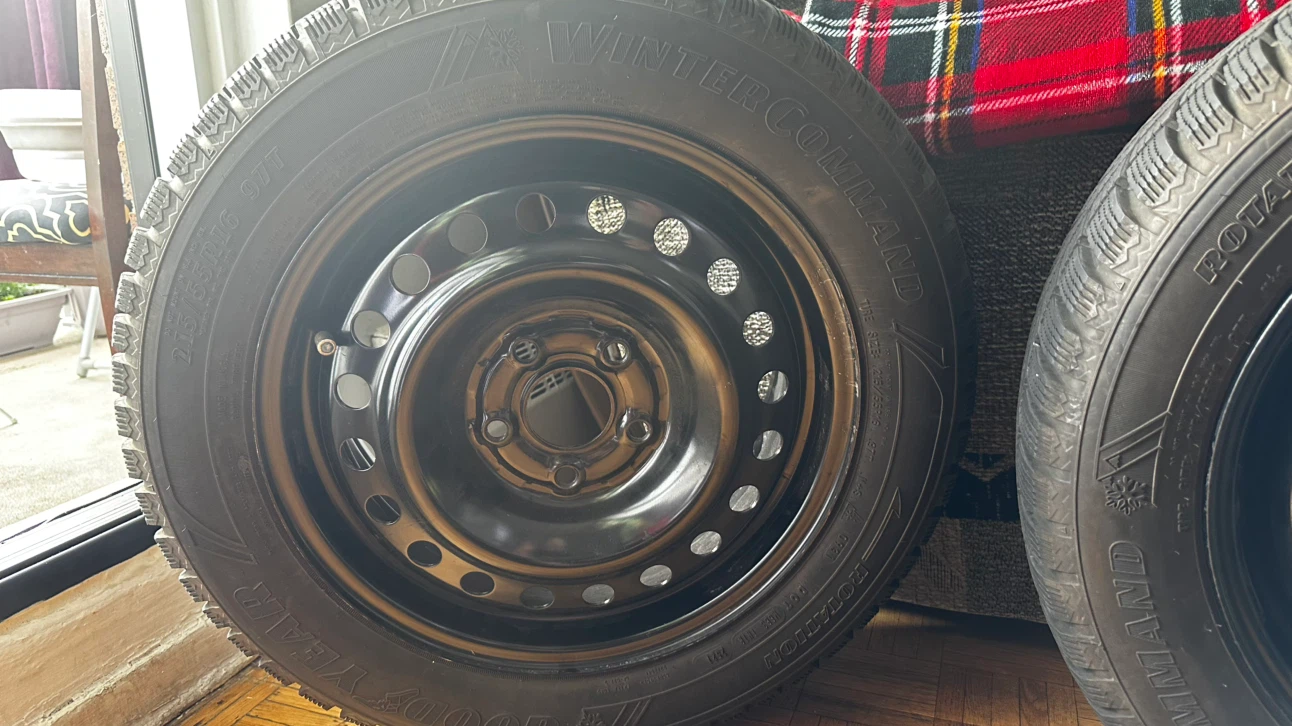 ❄️ Goodyear Winter Tires + Rims – Good Condition - photo 2