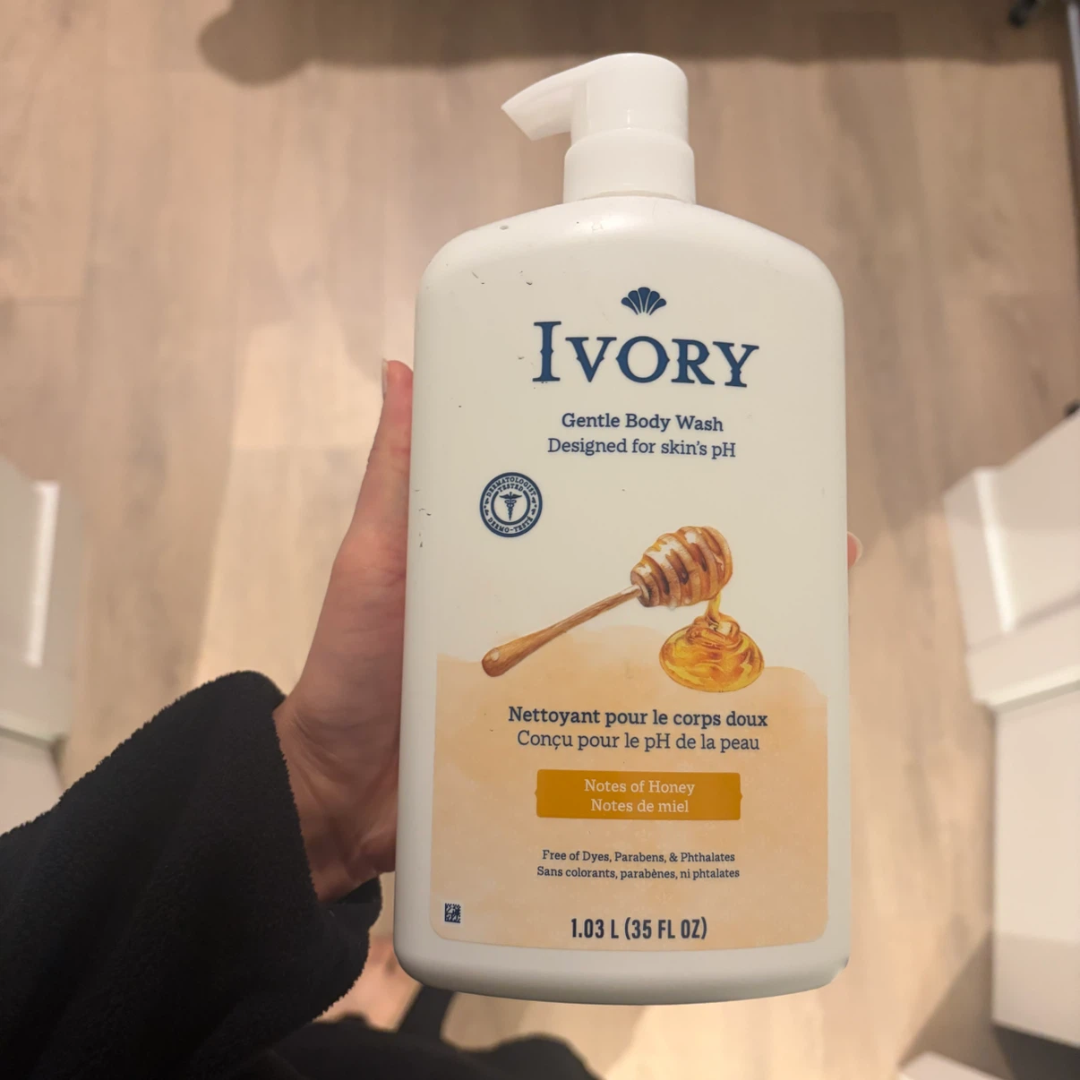Ivory Gentle Body Wash - Notes of Honey