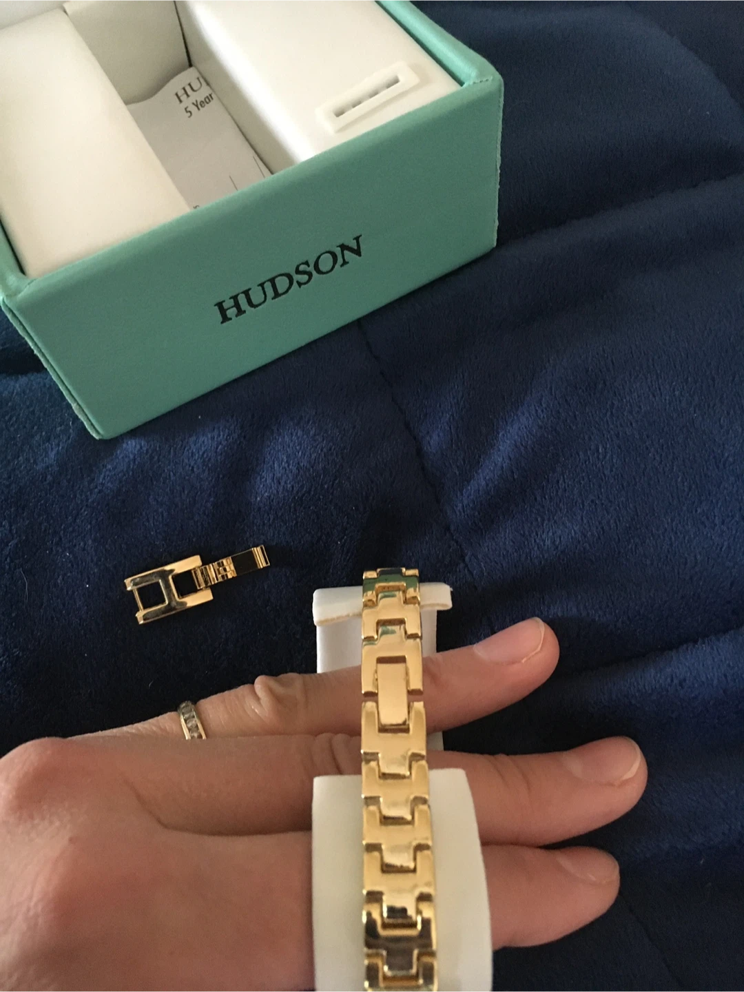 *NEW* Ladies' Gold-Tone Quartz Watch - photo 2