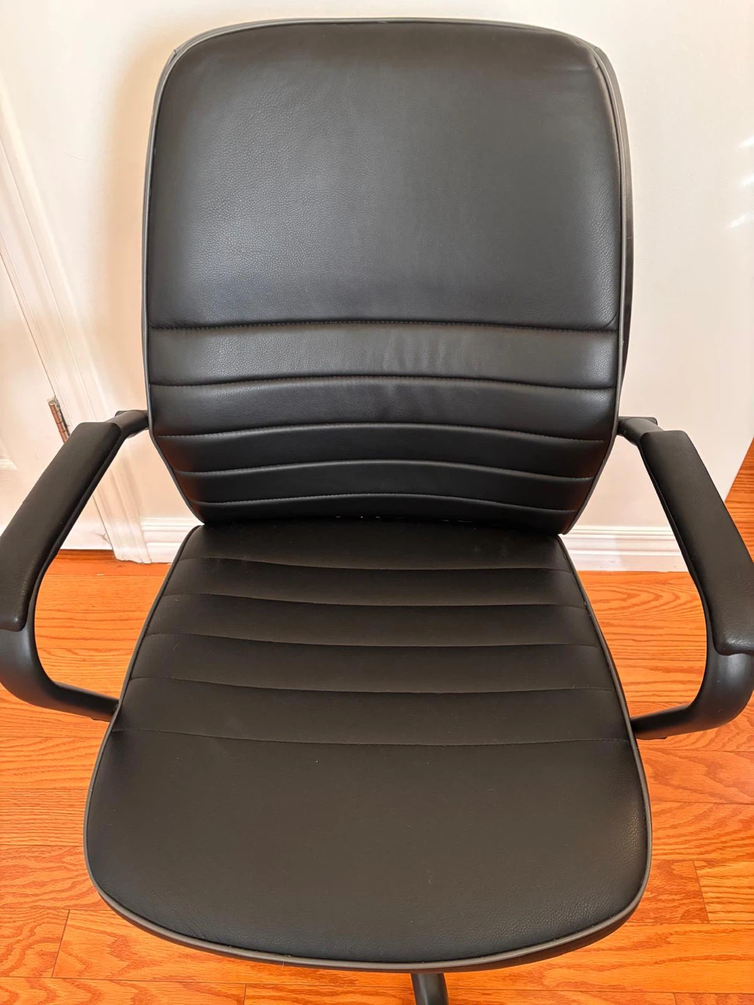 Black Office Chair - photo 5