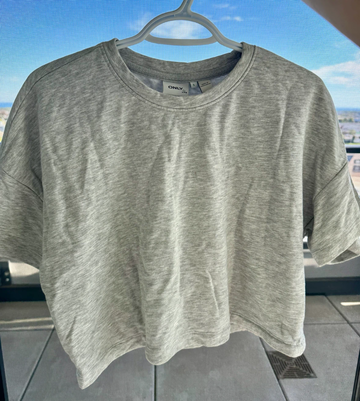 ONLY Life Grey Crop Top