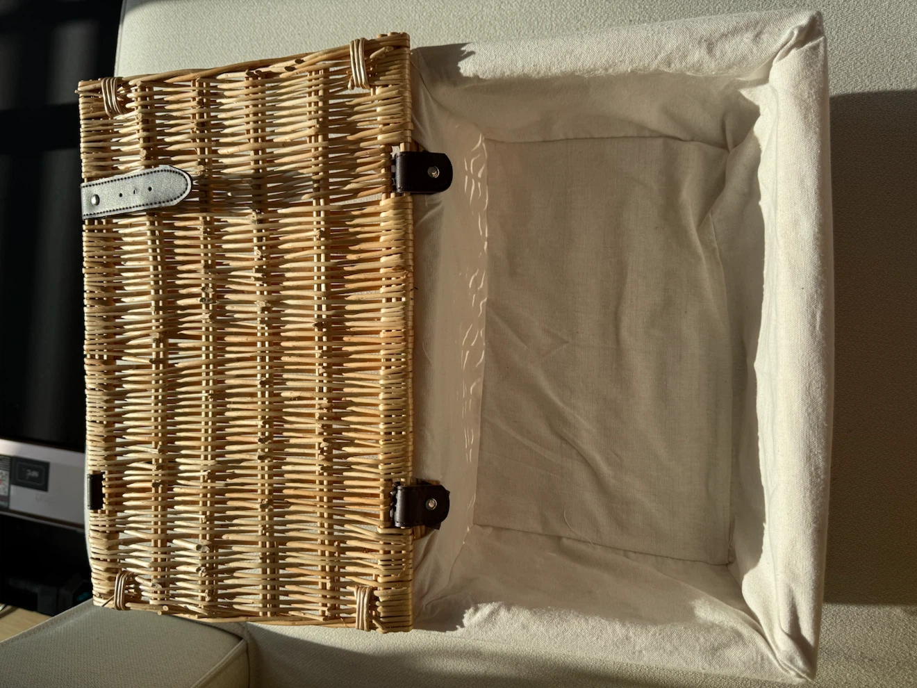 The British Hamper Company Wicker Basket - photo 2