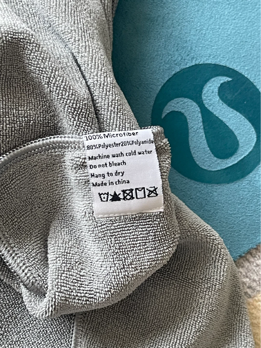 DivaCurl Microfiber Yoga Towel - photo 2