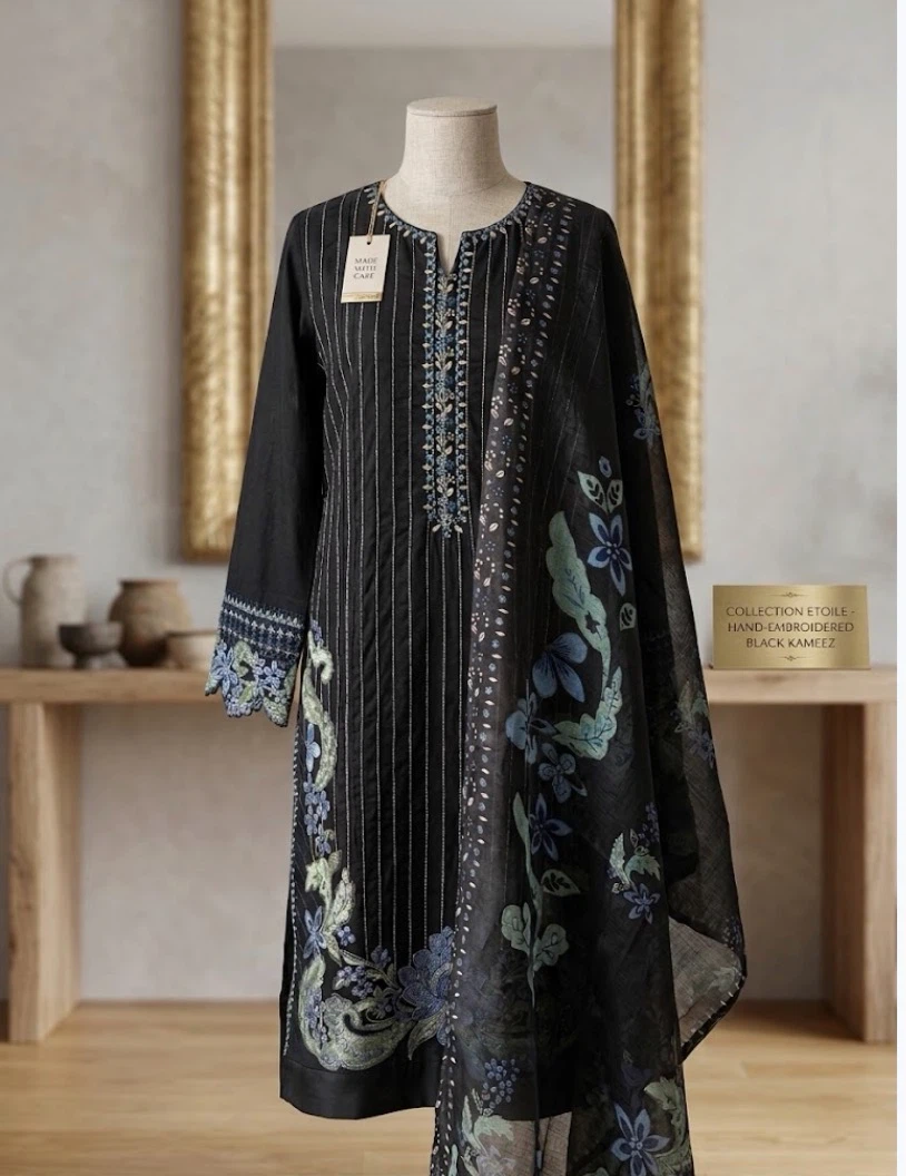 Collection Etoile Hand-Embroidered Black Kameez