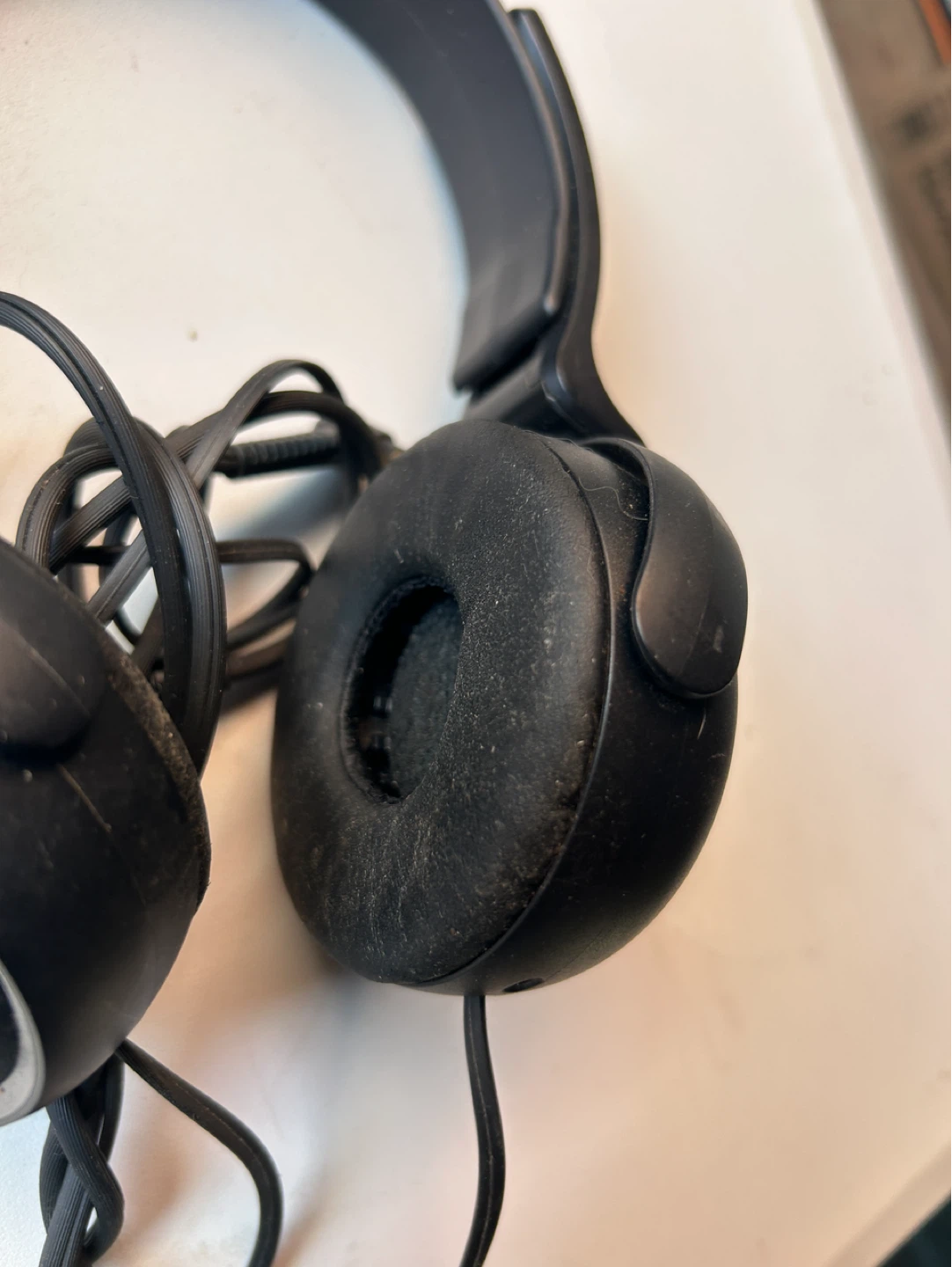 Sony Black Wired Headphones - photo 3