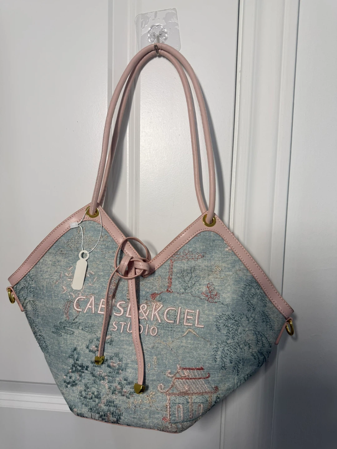 Stylish women’s Tote Bags. - photo 3