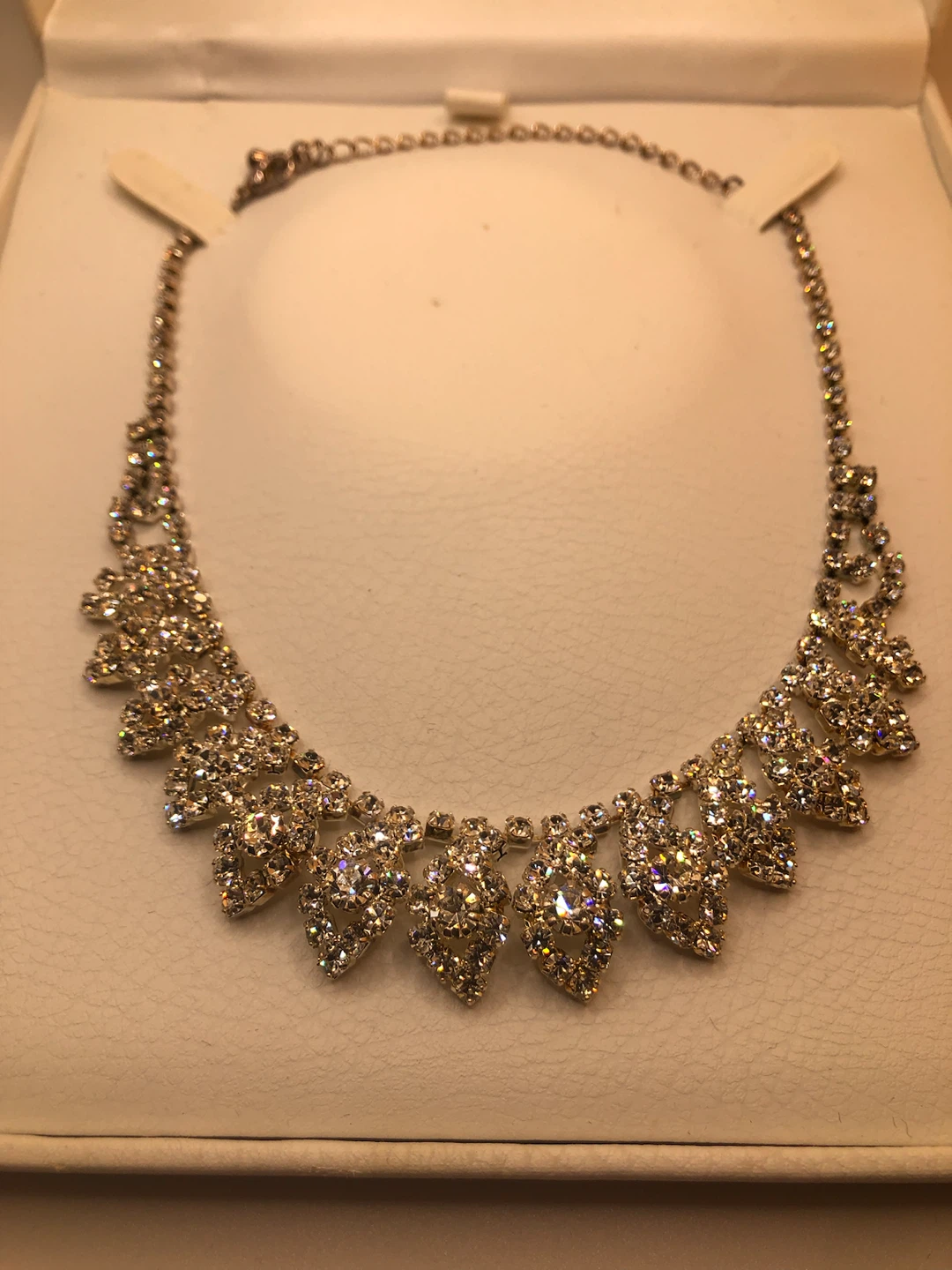 Sparkly Rhinestone Statement Necklace - photo 2