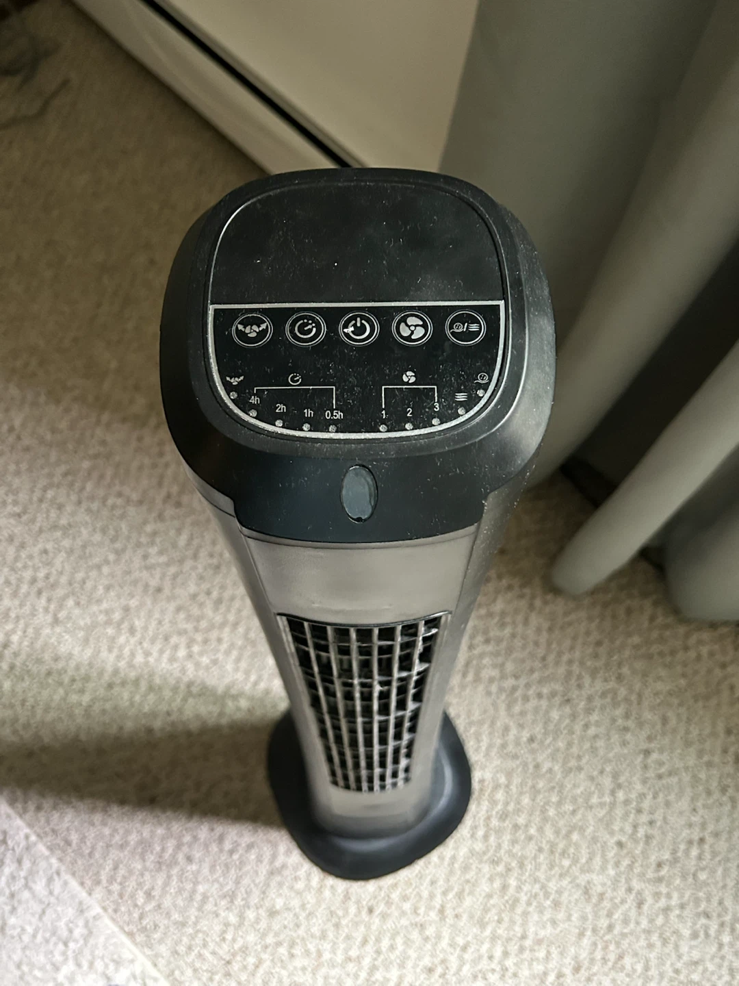 Free Black Tower Fan - photo 2