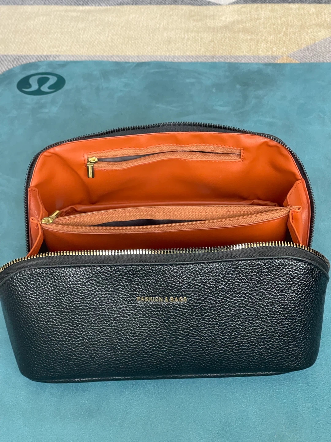 Black Cosmetic Travel Bag - photo 2