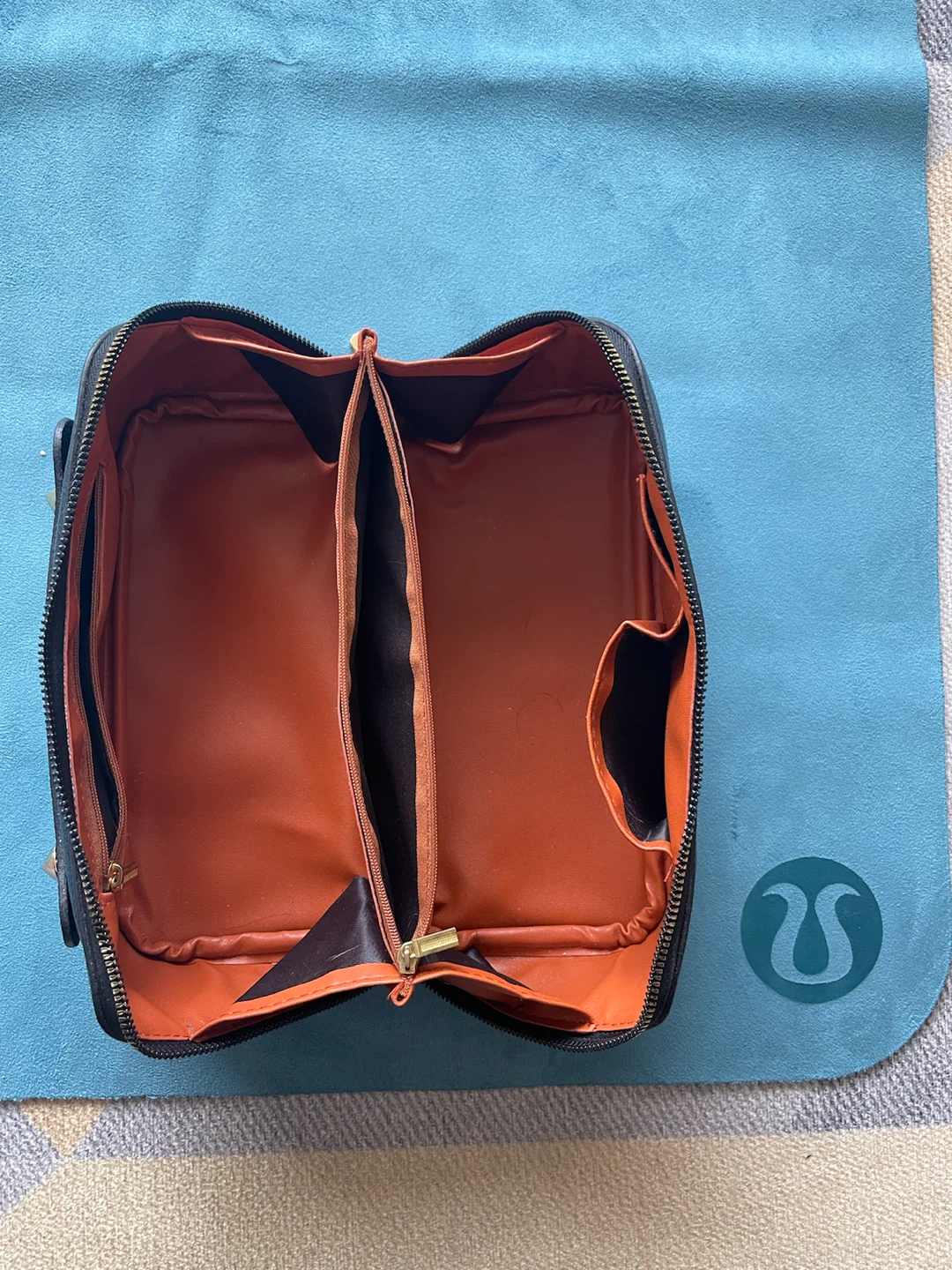Black Cosmetic Travel Bag - photo 3
