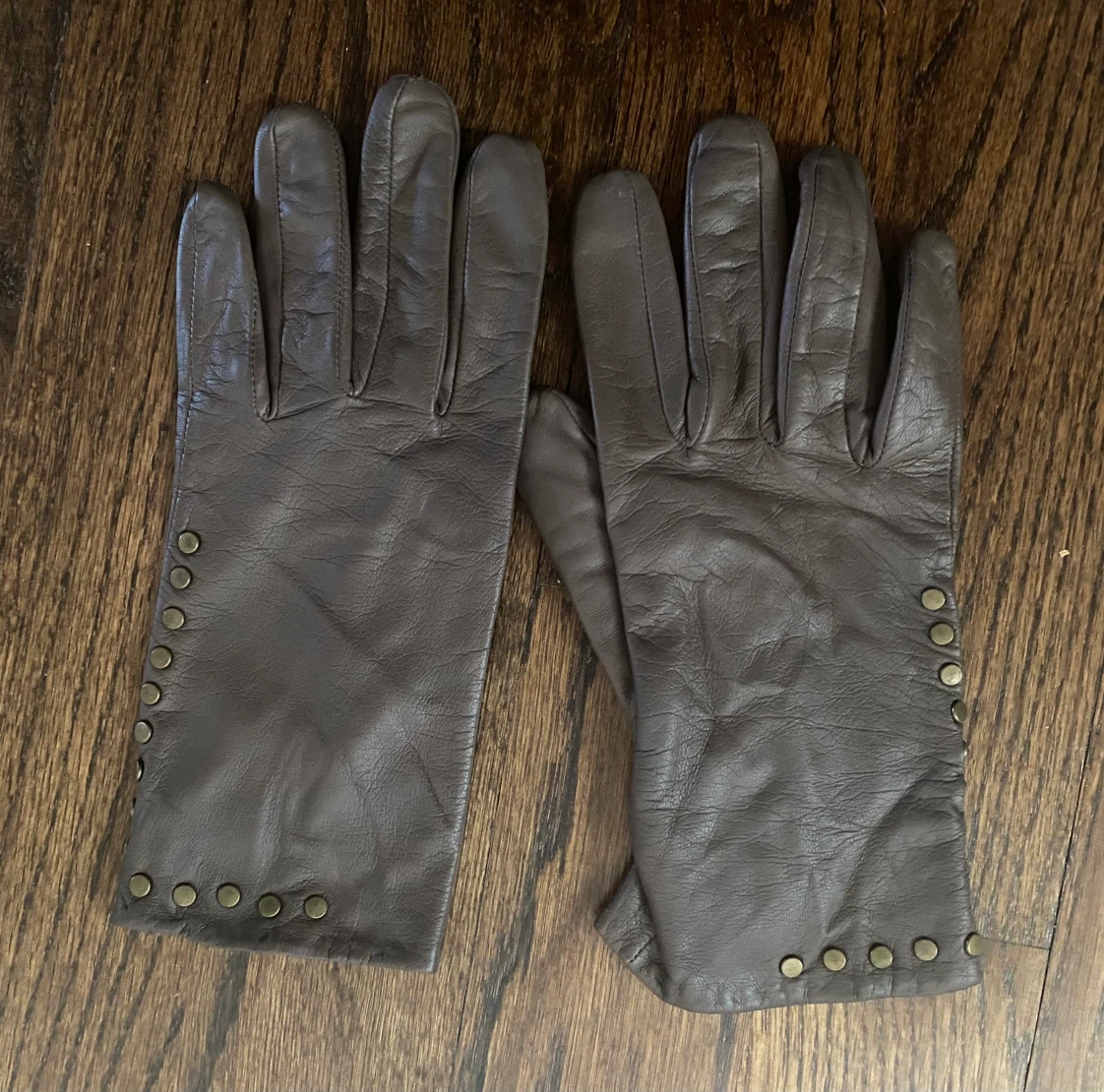 New Brown 100% Leather Lined Stud Detail Gloves
