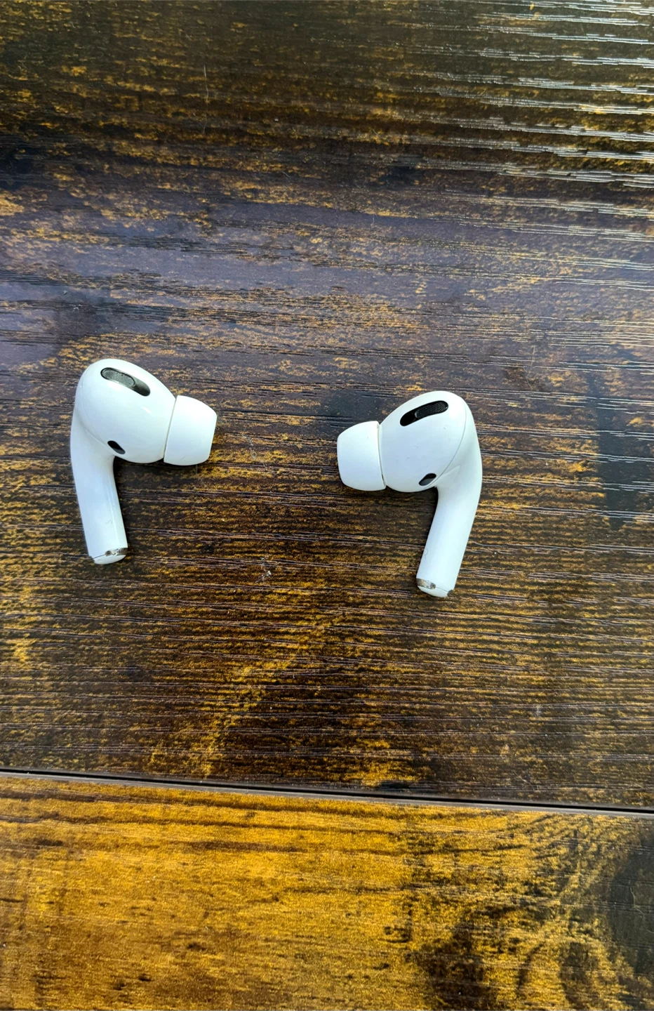 Apple AirPods Pro 1st Gen - photo 3