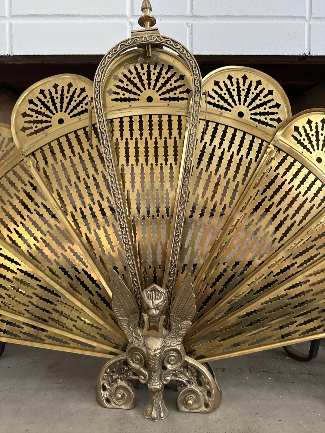 Fireplace screen