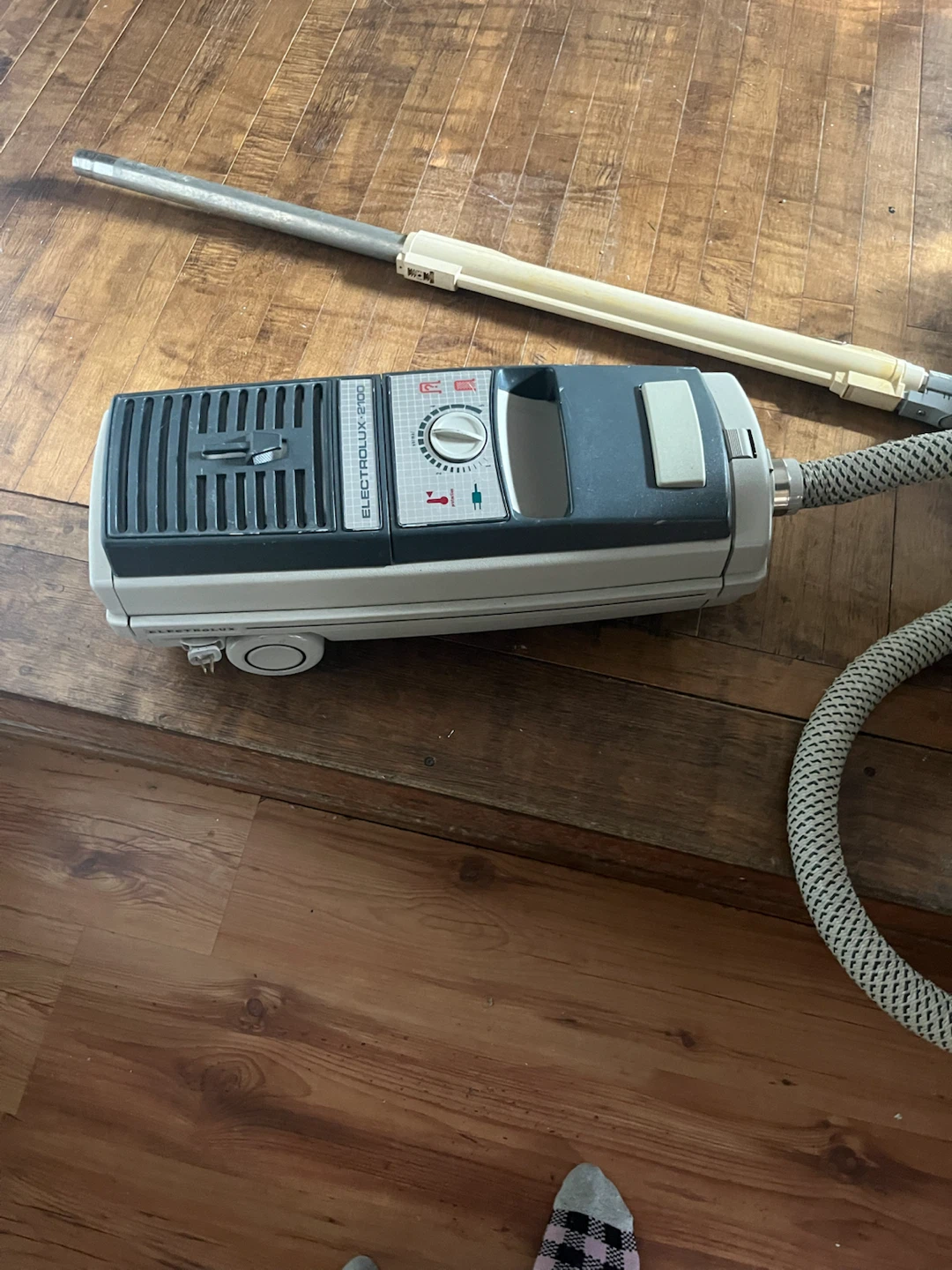 Electrolux 2100 Vacuum Cleaner