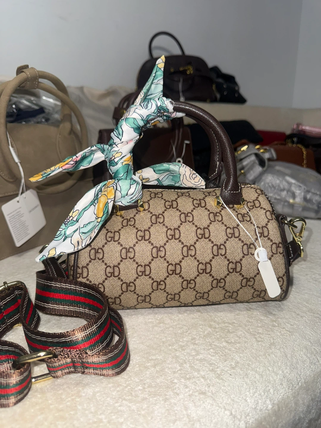 Stylish women’s bag lots. - photo 2