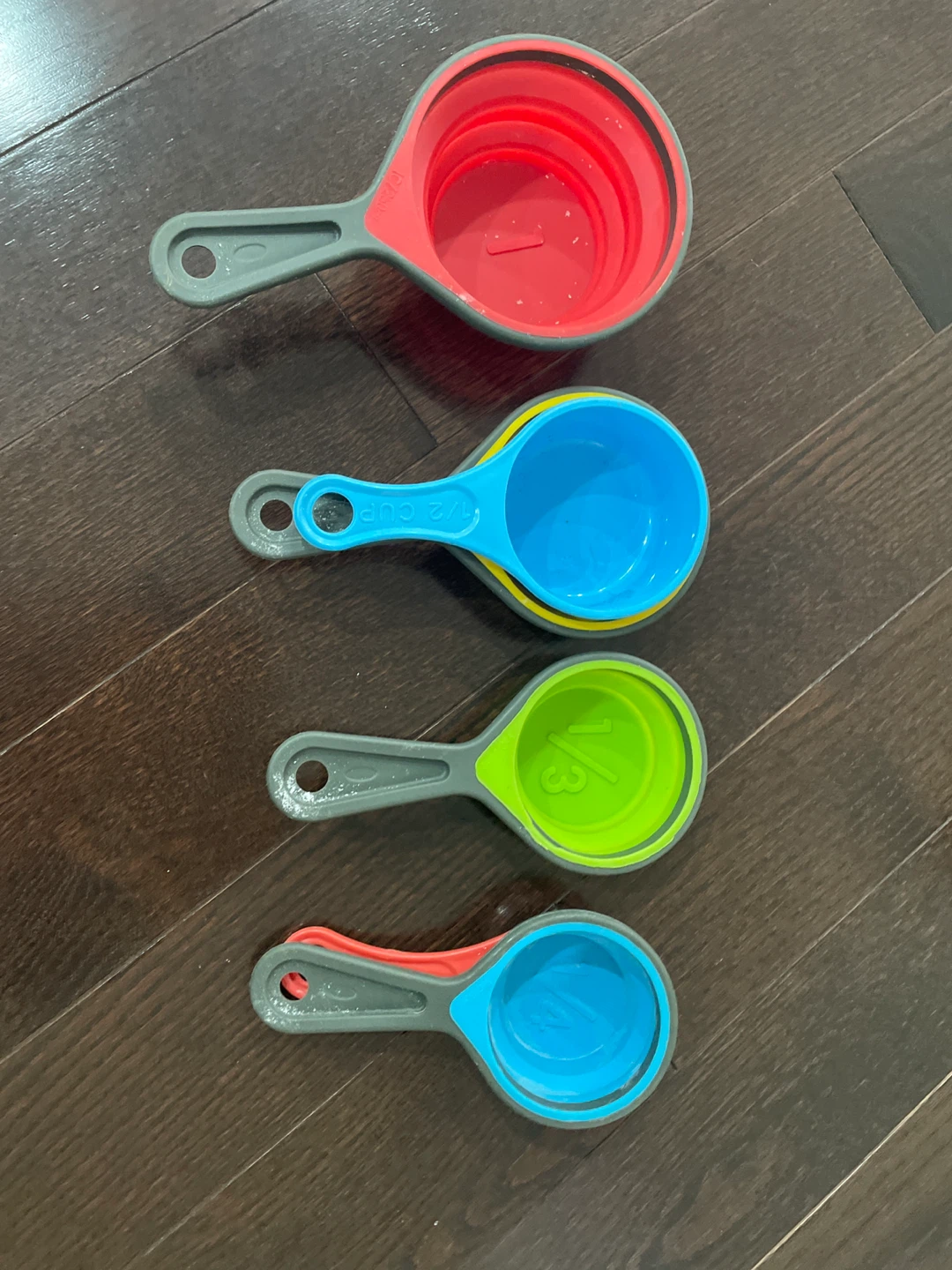 Collapsible Measuring Cup Set