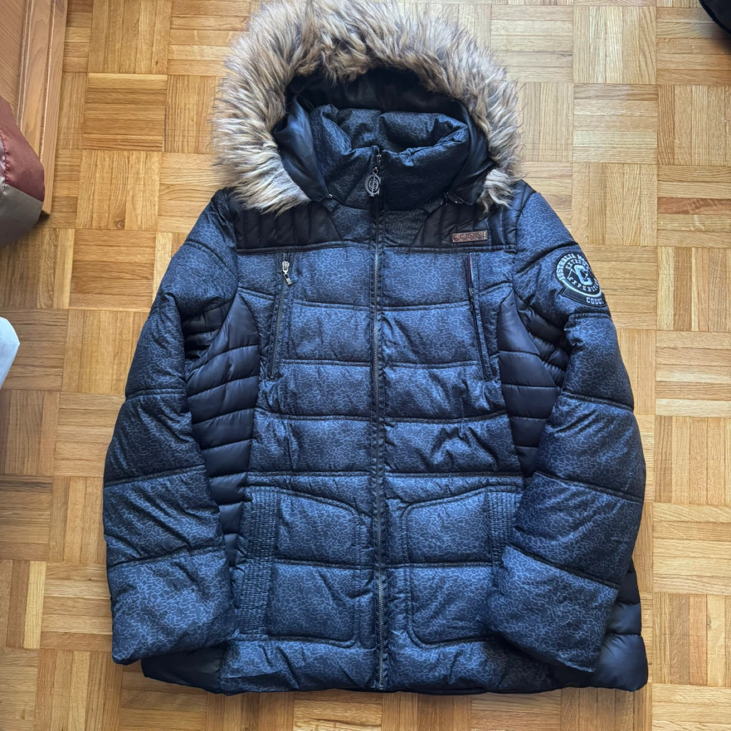 Coogi Australia Puffer Jacket