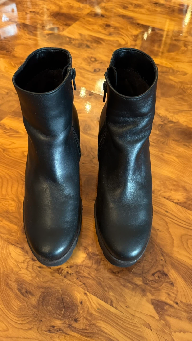 Gabor Black Leather Wedge Ankle Boots - photo 2
